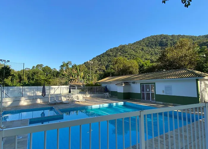 AP COM PISCINA, CHURRASQUEIRAS, AR CONDICIONADO, até 08 adultos